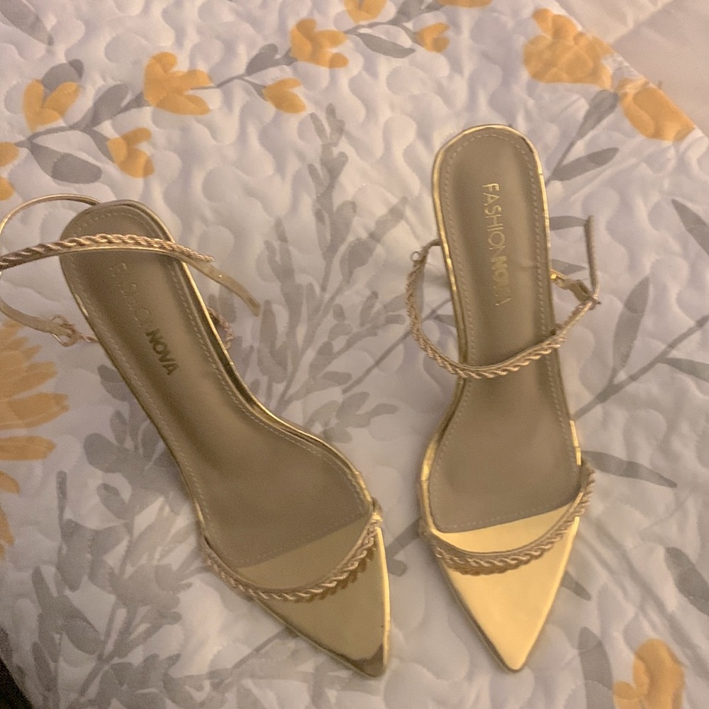 Sexy gold heel